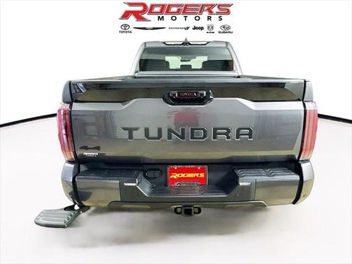 2024 Toyota Tundra Hybrid Platinum