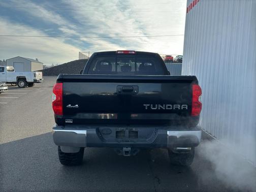 2016 Toyota Tundra SR5