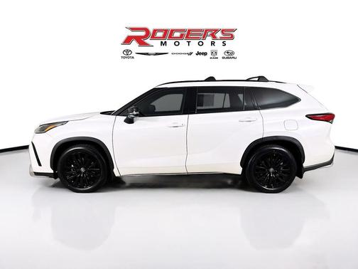 2023 Toyota Highlander XSE