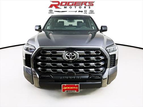2025 Toyota Tundra Hybrid Platinum