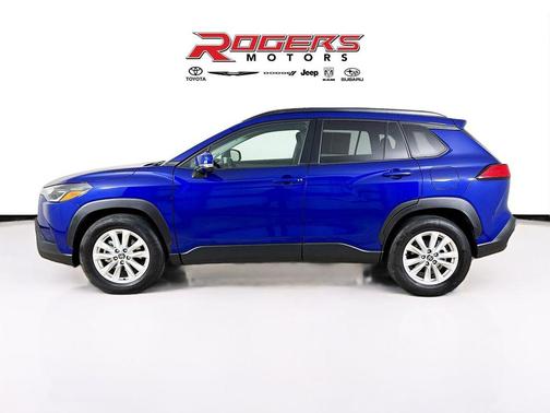 2023 Toyota Corolla Cross LE