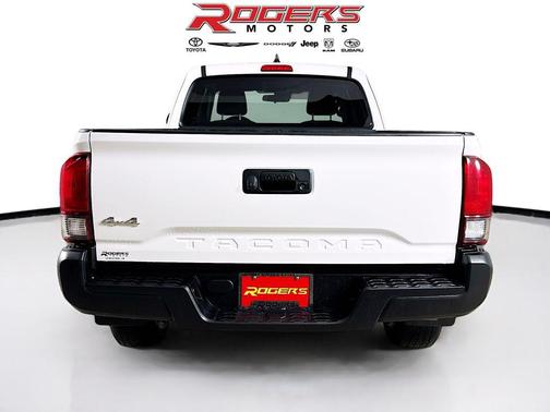 2022 Toyota Tacoma SR