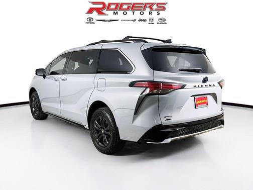 2024 Toyota Sienna XSE 7 Passenger