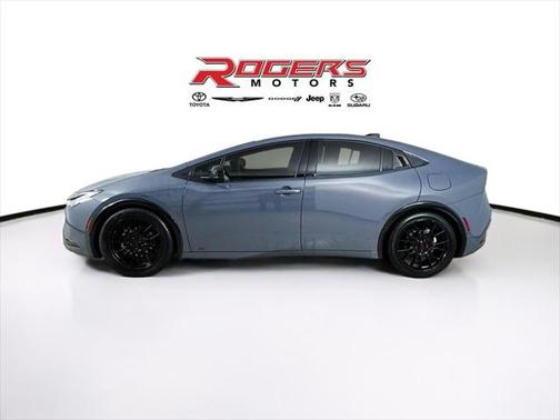 2024 Toyota Prius XLE