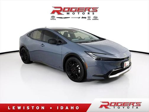 2024 Toyota Prius XLE