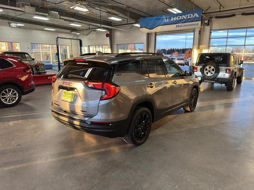 2021 GMC Terrain SLT