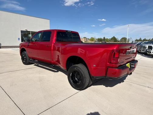 Molten Red Pearlcoat 2026 RAM 3500 Laramie Crew Cab 4x4 8' Box