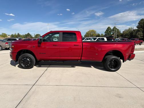 Molten Red Pearlcoat 2026 RAM 3500 Laramie Crew Cab 4x4 8' Box