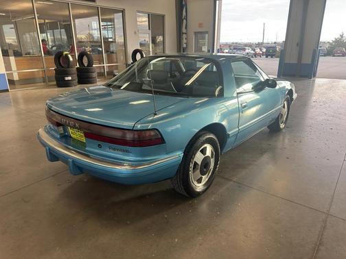1990 Buick Reatta Base