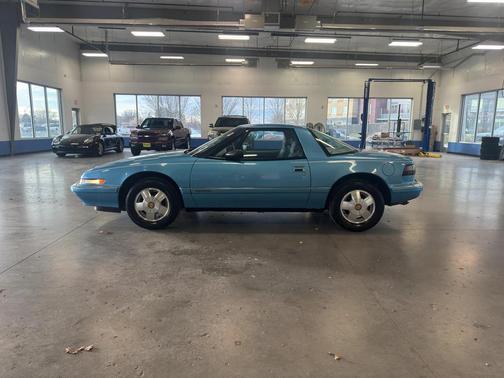 1990 Buick Reatta Base