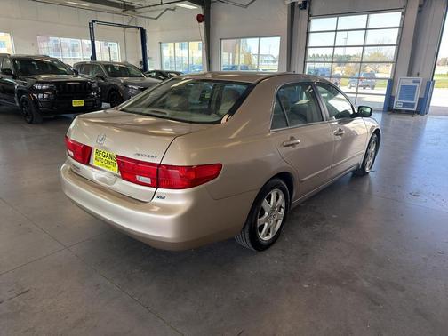 Gold 2005 Honda Accord EX-L