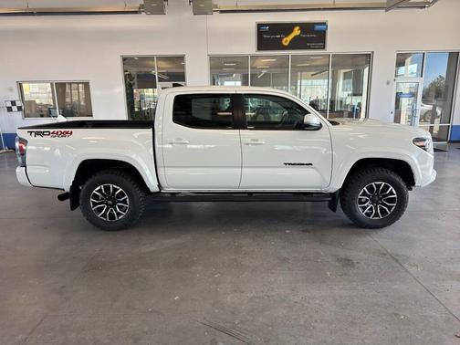 2020 Toyota Tacoma TRD Sport