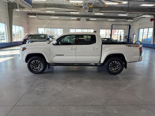 2020 Toyota Tacoma TRD Sport
