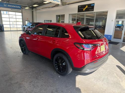 Milano Red 2027 Honda HR-V Sport