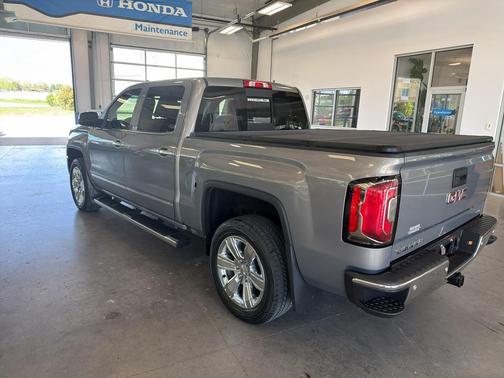 Pepperdust Metallic 2017 GMC Sierra 1500 SLT