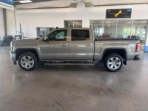 Pepperdust Metallic 2017 GMC Sierra 1500 SLT