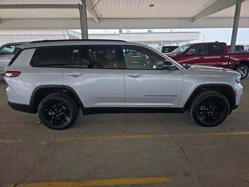 2024 Jeep Grand Cherokee L Altitude