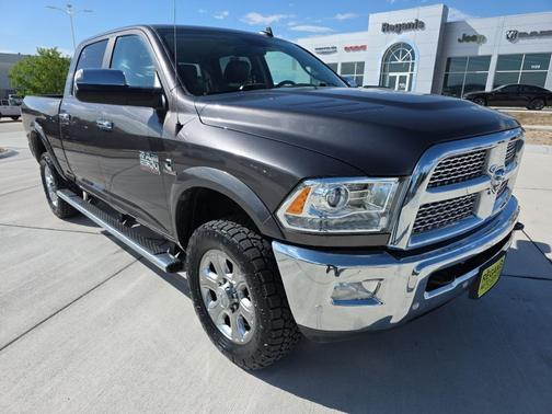 Granite Crystal Metallic Clearcoat 2018 RAM 2500 Laramie Crew Cab 4x4 6'4' Box