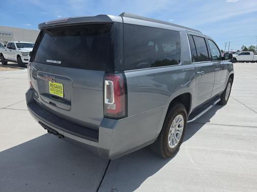 Satin Steel Metallic 2019 GMC Yukon XL SLT