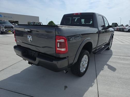 Granite Crystal Metallic Clearcoat 2022 RAM 2500 Laramie Crew Cab 4x4 6'4' Box