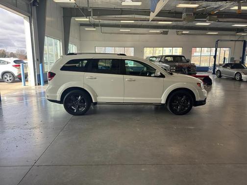 2019 Dodge Journey Crossroad