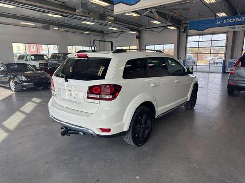 2019 Dodge Journey Crossroad