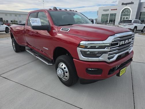 Molten Red Pearlcoat 2026 RAM 3500 Laramie Crew Cab 4x4 8' Box