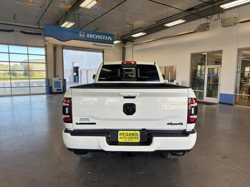2020 RAM 2500 Laramie Crew Cab 4X4 6'4' Box