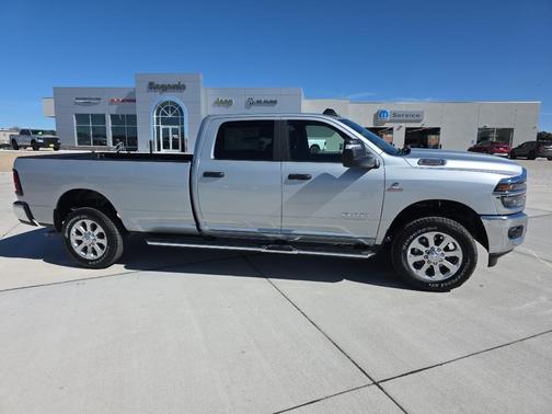 Silver Zynith 2026 RAM 3500 Big Horn Crew Cab 4x4 8' Box