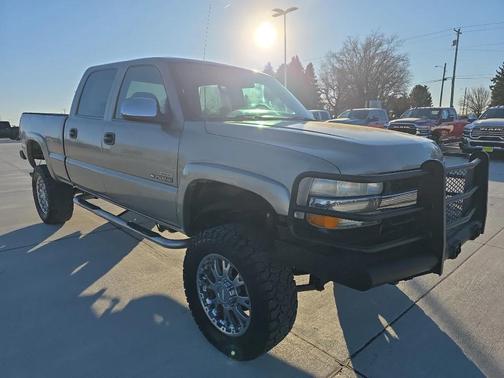2001 Chevrolet Silverado 2500 LS H/D Crew Cab