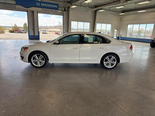 2014 Volkswagen Passat 2.0L TDI DSG SE w/Sunroof