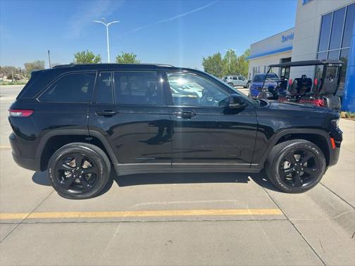 2023 Jeep Grand Cherokee Altitude