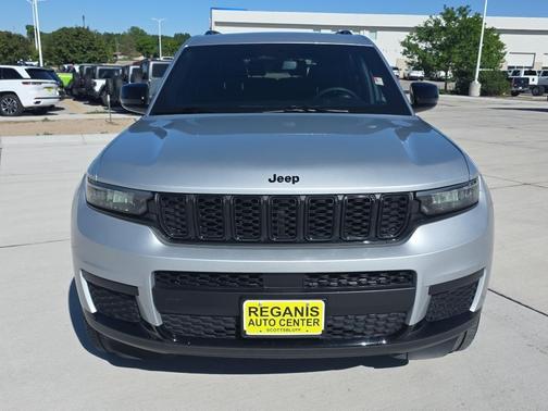 Silver Zynith 2024 Jeep Grand Cherokee L Altitude