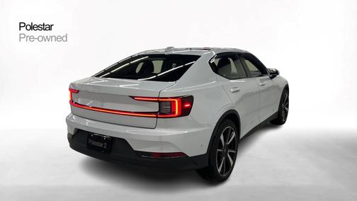 2022 Polestar 2 Long range Dual motor - AWD - Plus,Pilot