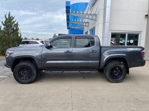 2022 Toyota Tacoma TRD Sport