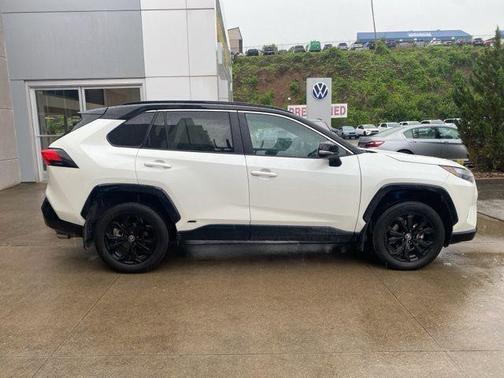 2022 Toyota RAV4 Hybrid XSE