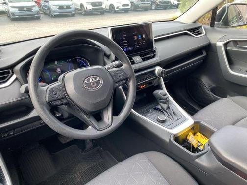2023 Toyota RAV4 Hybrid XLE
