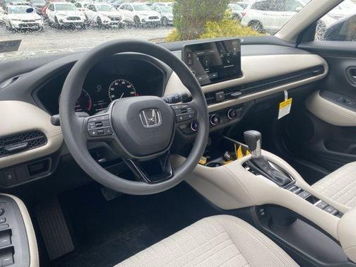 2026 Honda HR-V LX