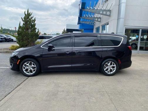 2019 Chrysler Pacifica Touring Plus