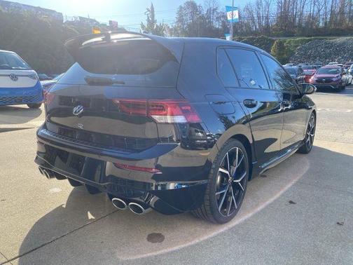 2024 Volkswagen Golf R 2.0T
