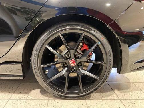 2025 Honda Civic Type R Base