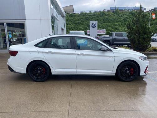 2025 Volkswagen Jetta GLI 2.0T Autobahn
