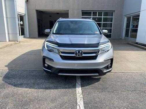 2022 Honda Pilot Touring 7-Passenger
