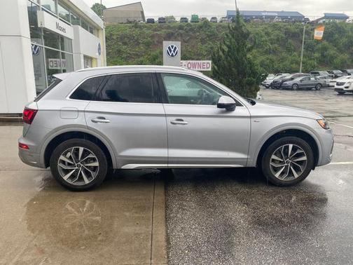 2023 Audi Q5 45 S line quattro Premium