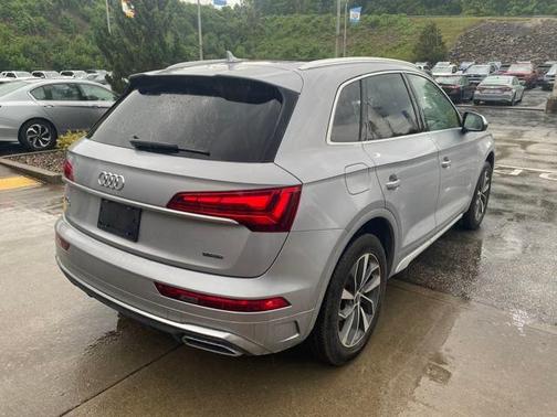 2023 Audi Q5 45 S line quattro Premium