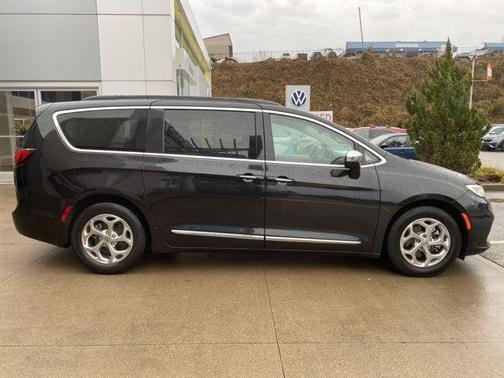 2022 Chrysler Pacifica Limited