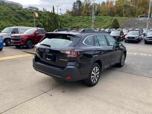 2025 Subaru Outback Base