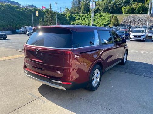 2022 Kia Carnival LXS