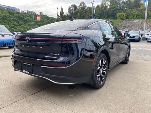 2024 Toyota Crown Limited