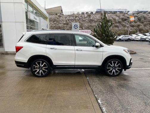 2022 Honda Pilot Touring 7-Passenger